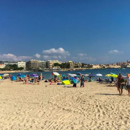 Confortable 2p Proche Plage De Sable Apartamento